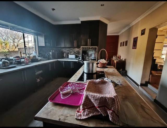 3 BEDROOM HOUSE FOR SALE IN SUIDERBERG